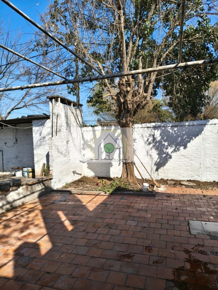 VENTA de CASA en ESQUINA - LA CAUTIVA, PARANA