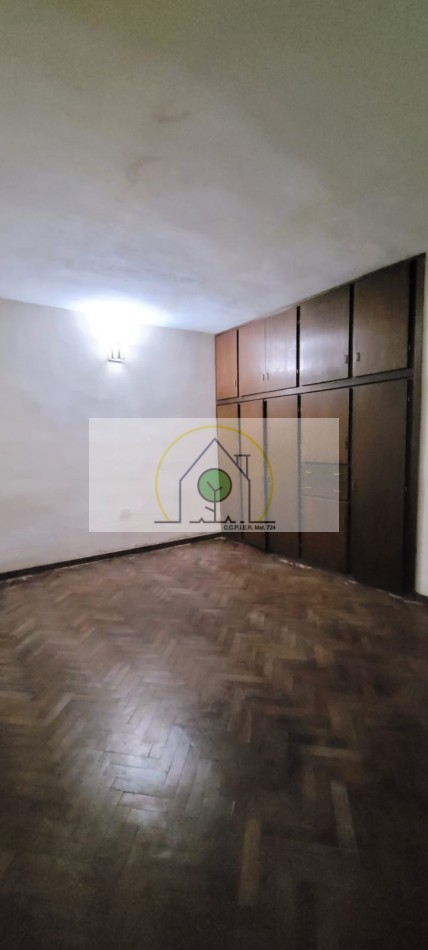 VENTA de CASA con LOCALES - DR. LUCIO d'AGOSTINO, PARANA