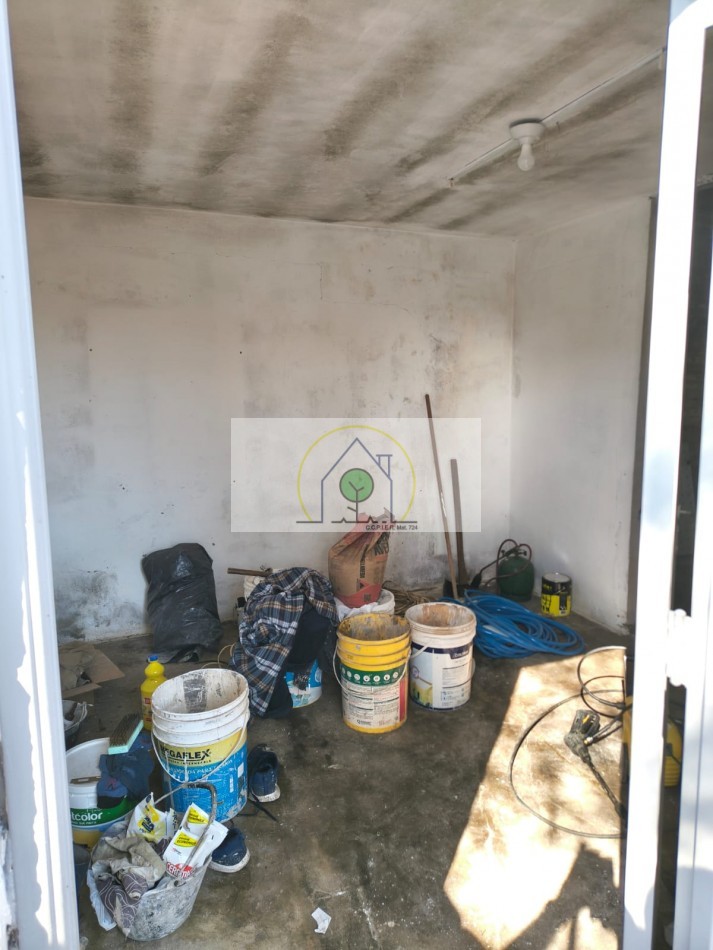 VENTA de CASA en ESQUINA - LA CAUTIVA, PARANA