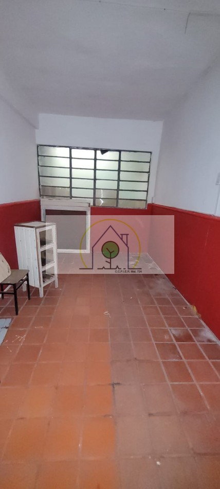 VENTA de CASA A RECICLAR - YRIGOYEN, PARANA 