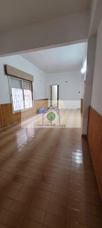VENTA de CASA con LOCALES - DR. LUCIO d'AGOSTINO, PARANA
