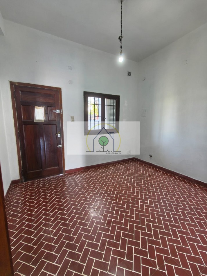 VENTA de CASA en ESQUINA - LA CAUTIVA, PARANA