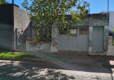 VENTA de CASA a RECICLAR - GUATEMALA, PARANA 