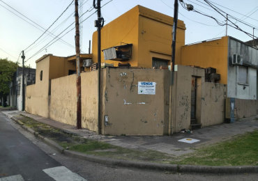 VENTA de CASA a RECICLAR - ITALIA, PARANA 